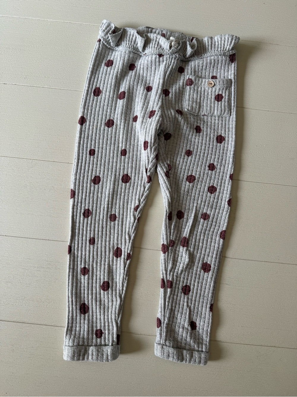 Zara Gray Ribbed Leggings with Maroon Polka Dots